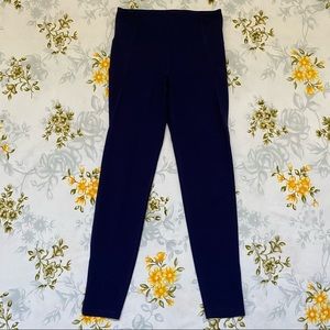 Old Navy Size M Navy Mesh Leggings